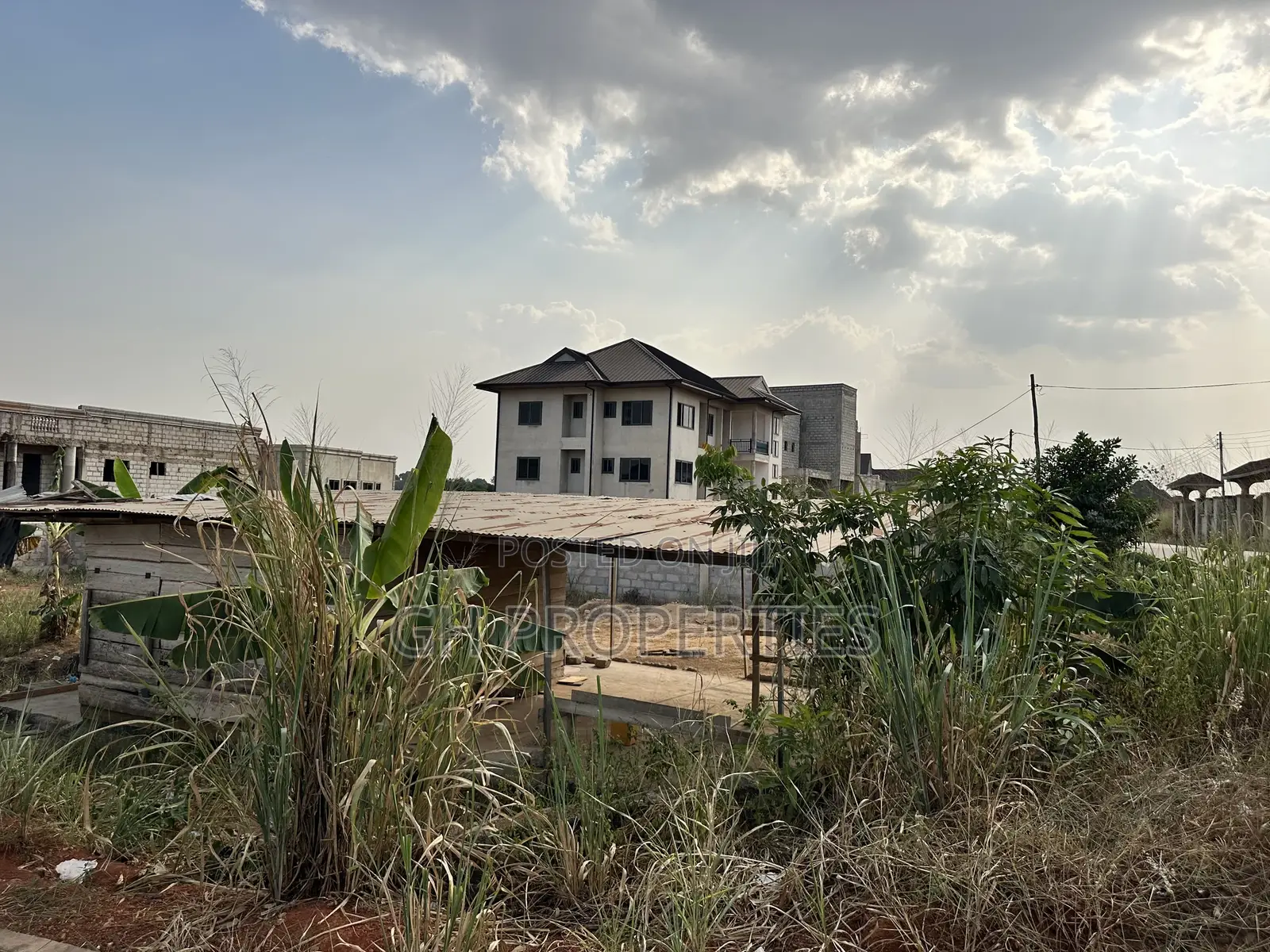 One Full Plot for Sale at Diamond Hills.