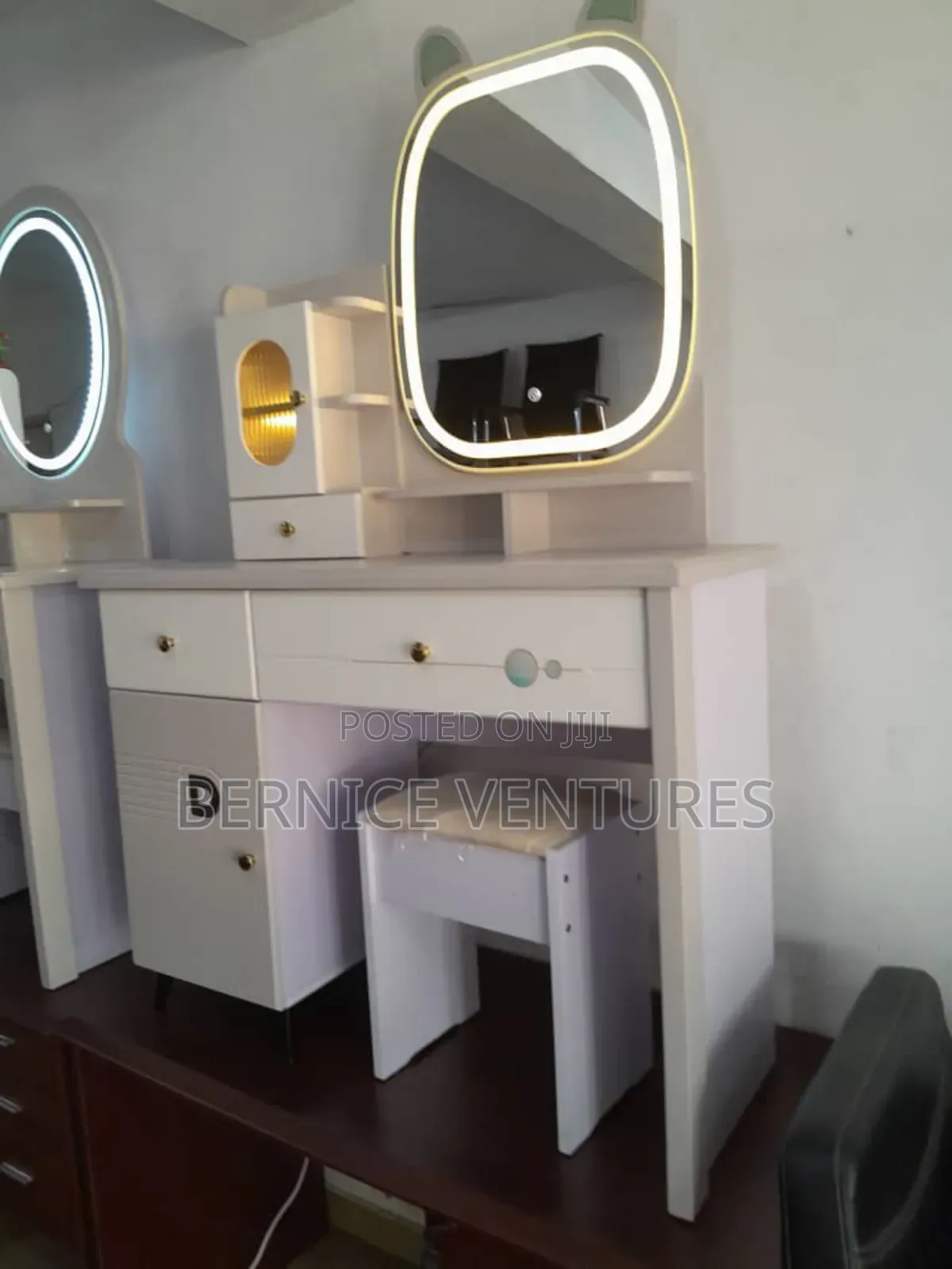 Vanity Mirror
