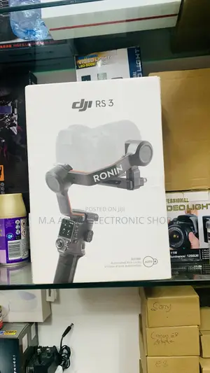 Dji RS3 Hand Held Gimbal