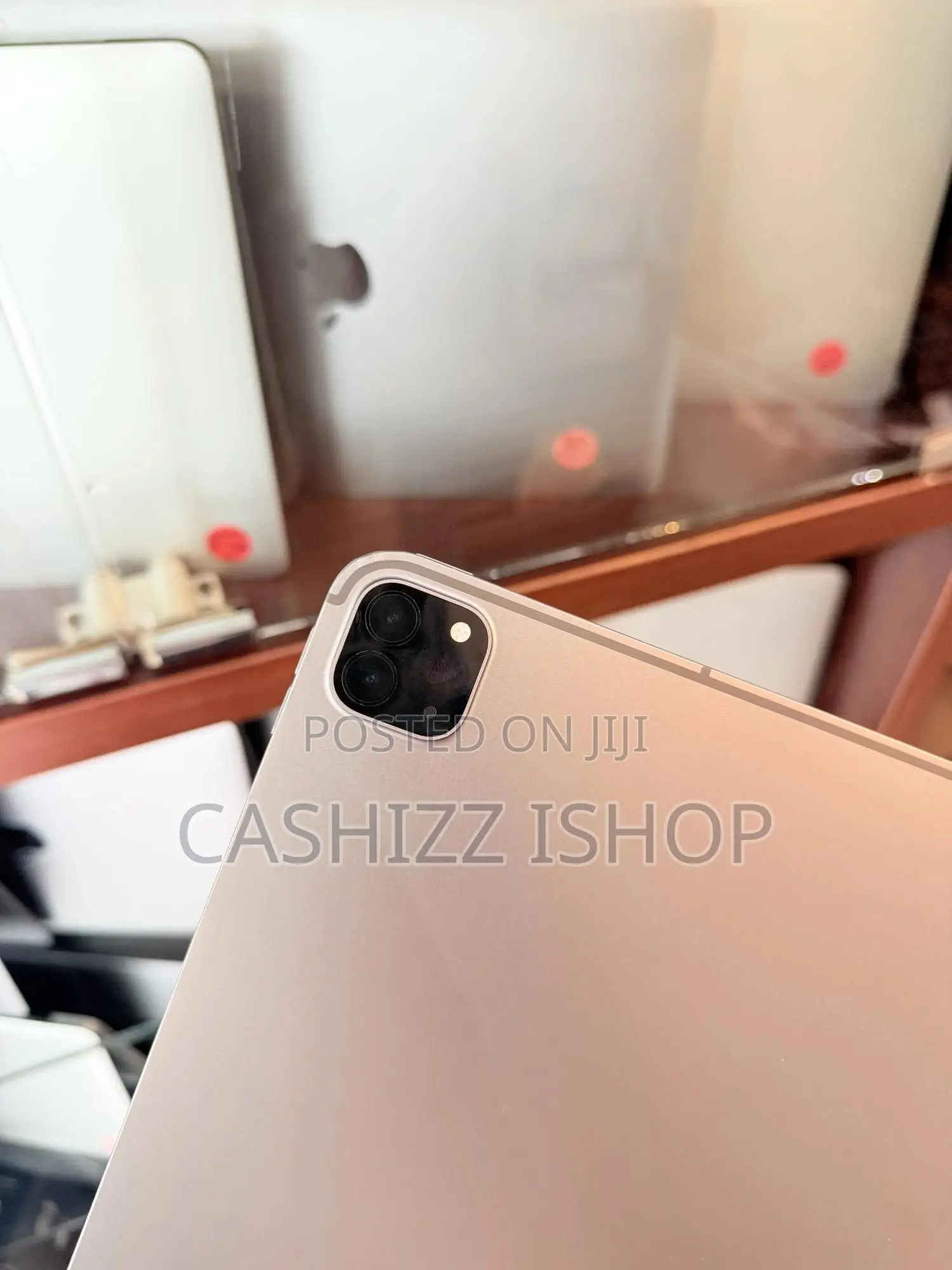 Apple iPad Pro 12.9 (2022) 128 GB Gray