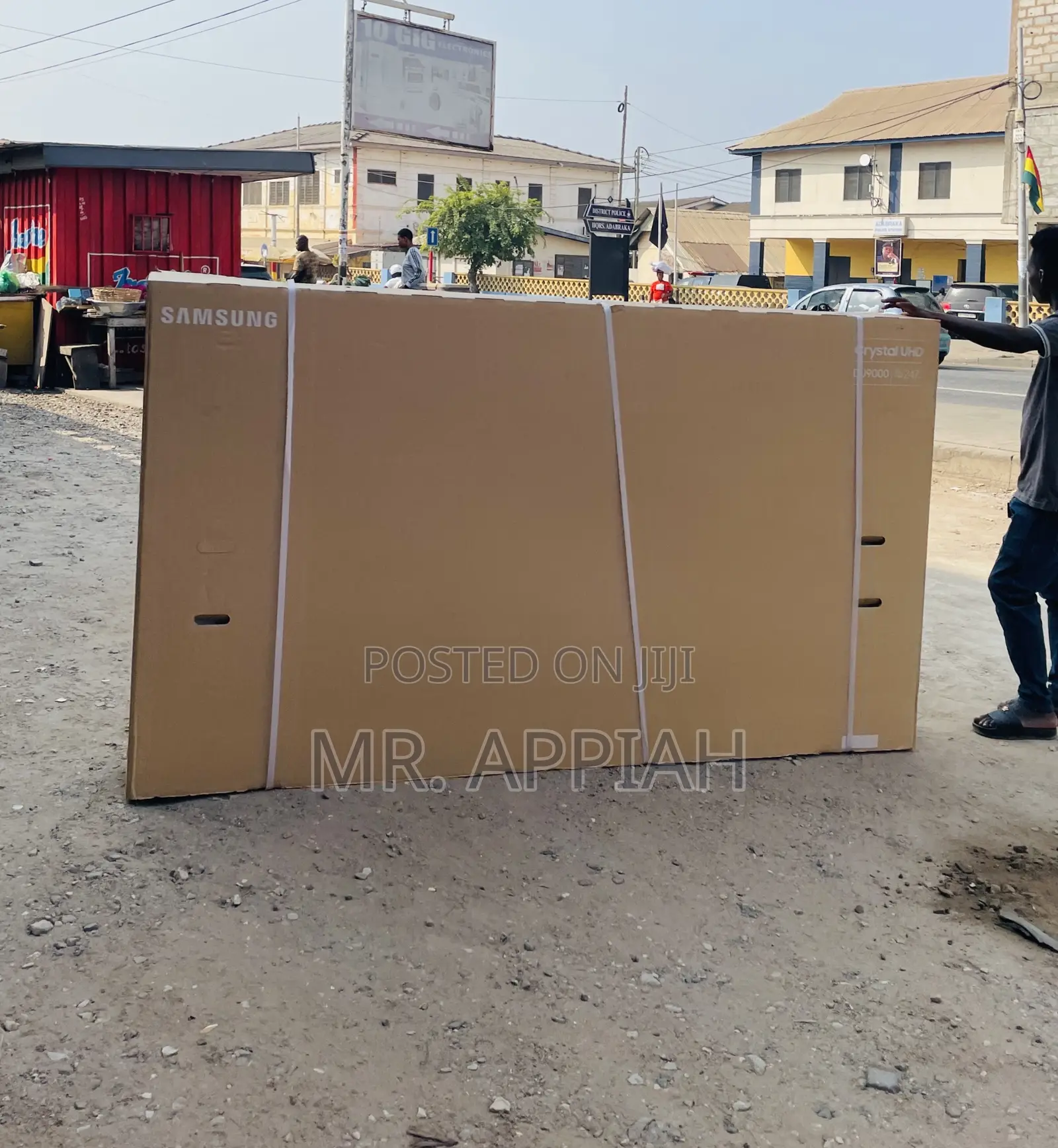 Lovely Design Samsung 75cu7000 75” Uhd Smart Screen Tv.