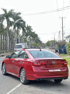 Hyundai Sonata Limited Sedan FWD (2.4L 4cyl 6A) 2017 Burgundy