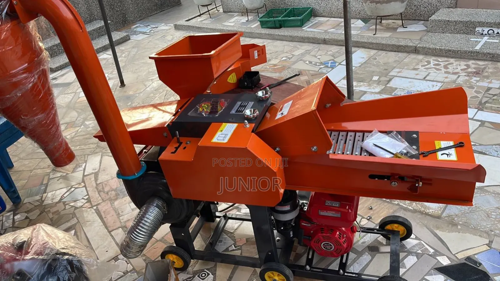 5 Tons/Hr Self Sucking Grinder and Conveyor Chaff Cutter