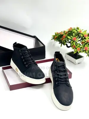 Photo - Timberland Black,White and Grey