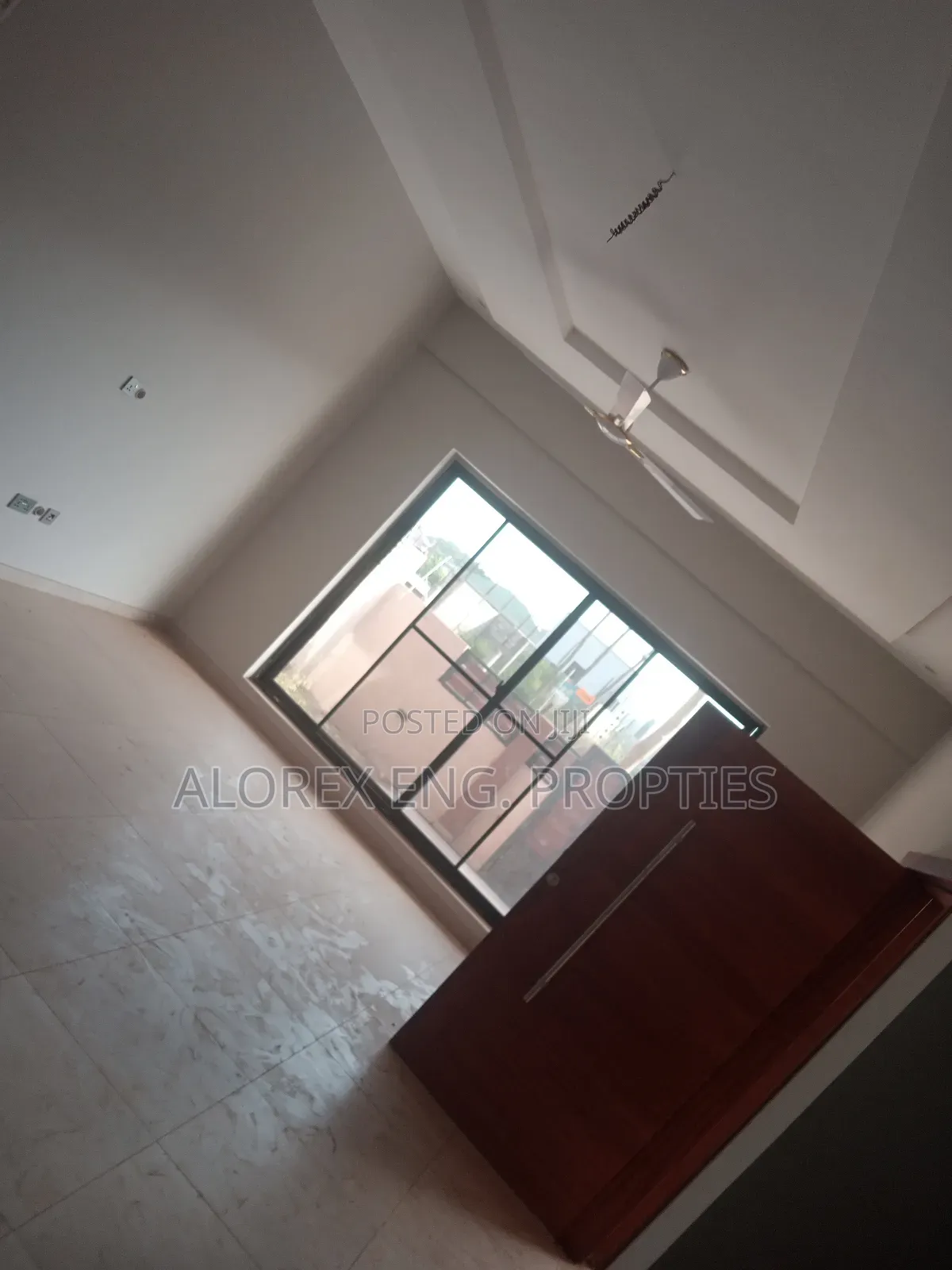 4bdrm House in $650 Executive, Oyarifa for rent