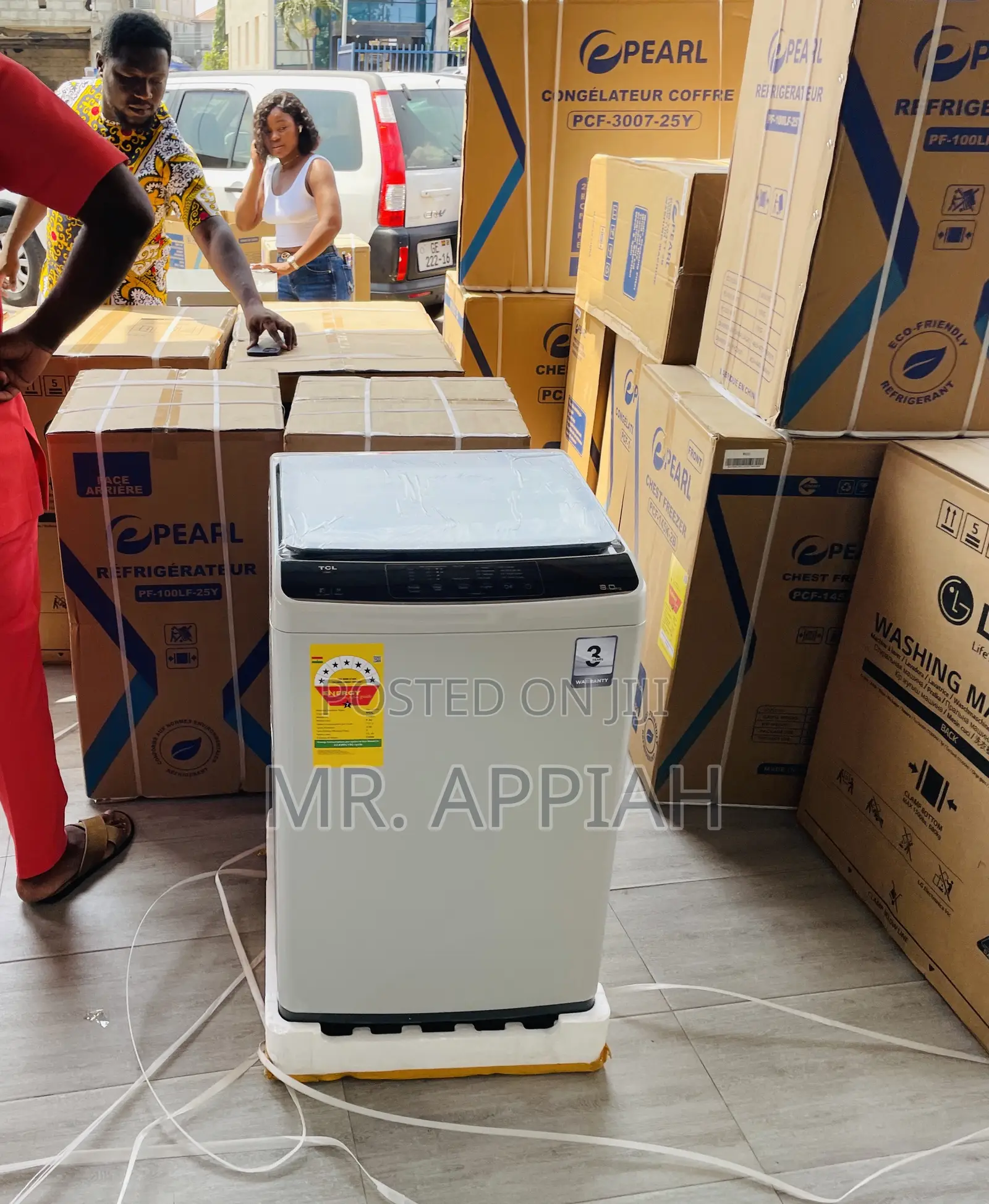Quiet and Efficient TCL 8kg Top Load Smart Washing Machine.