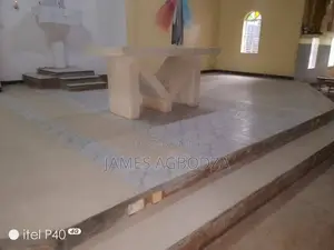 Am a Professional Tiler
