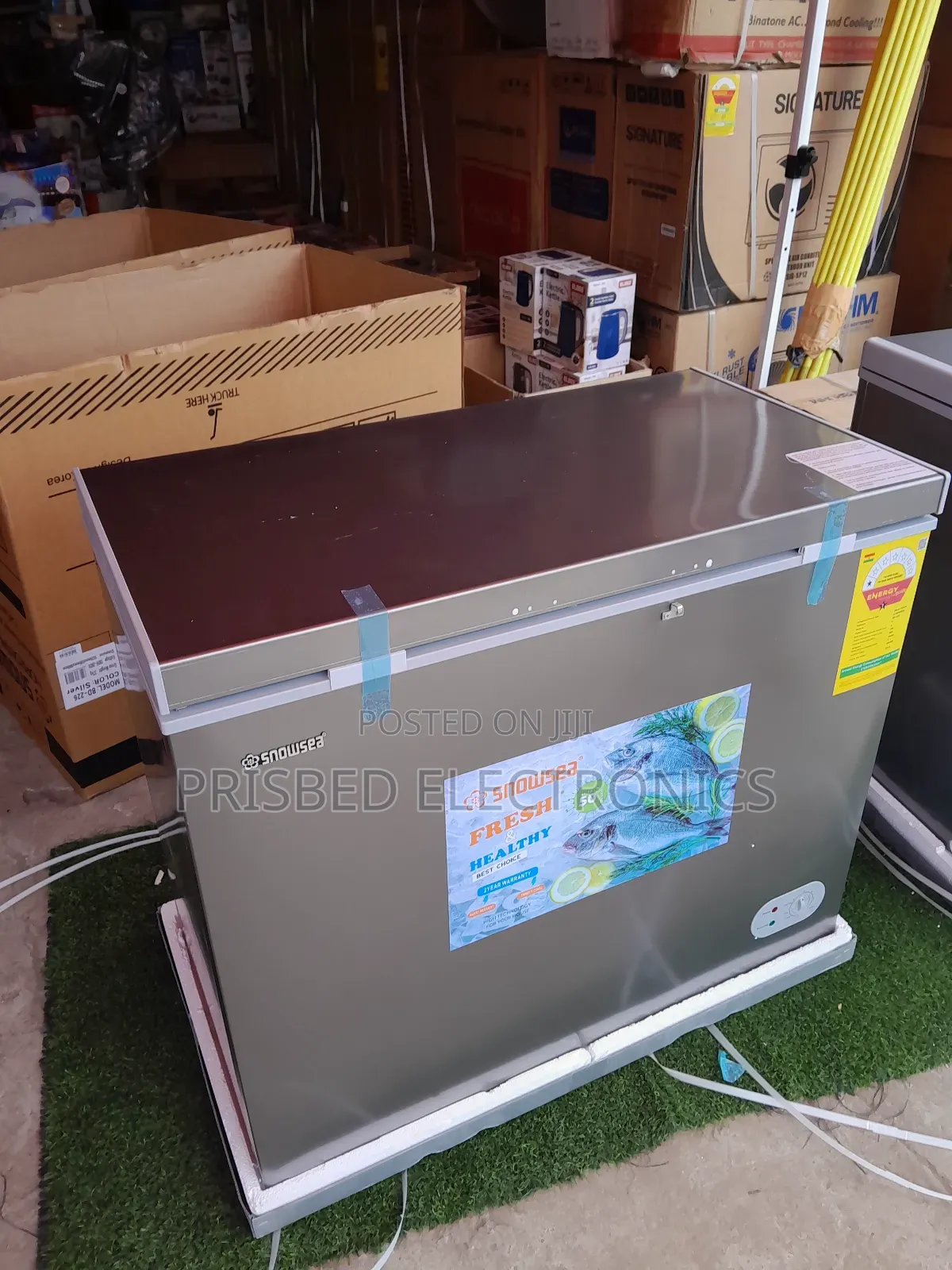 Snowsea Durable Chest Freezer 192 Litres[]