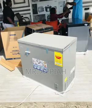Quiet and Efficient Pearl 200ltr Single Door Chest Freezer.