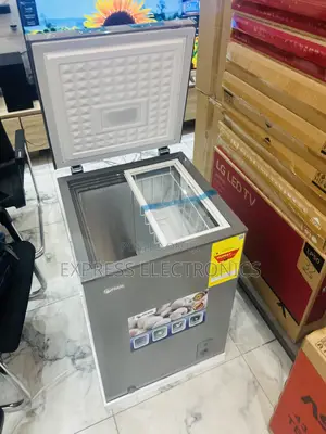 Strong Durable Materials Chest Freezer 100L Pearl