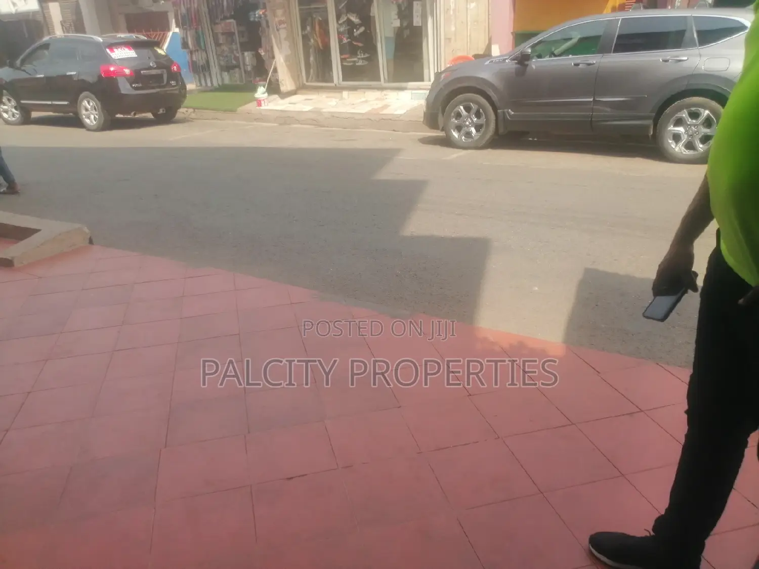 Double Shop for Rent in Asafo