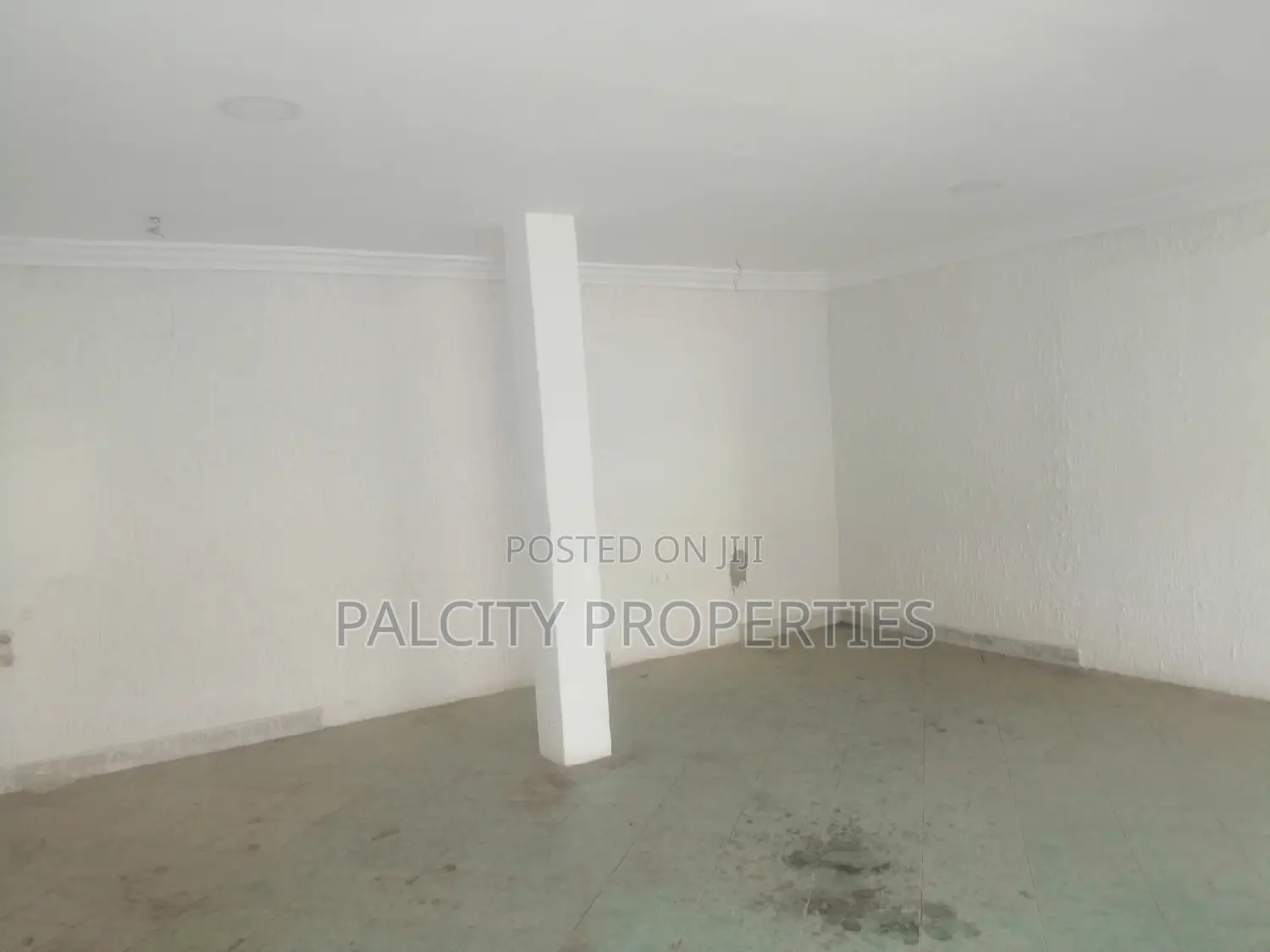 Double Shop for Rent in Asafo