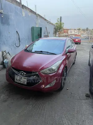 Hyundai Elantra 2014 Red