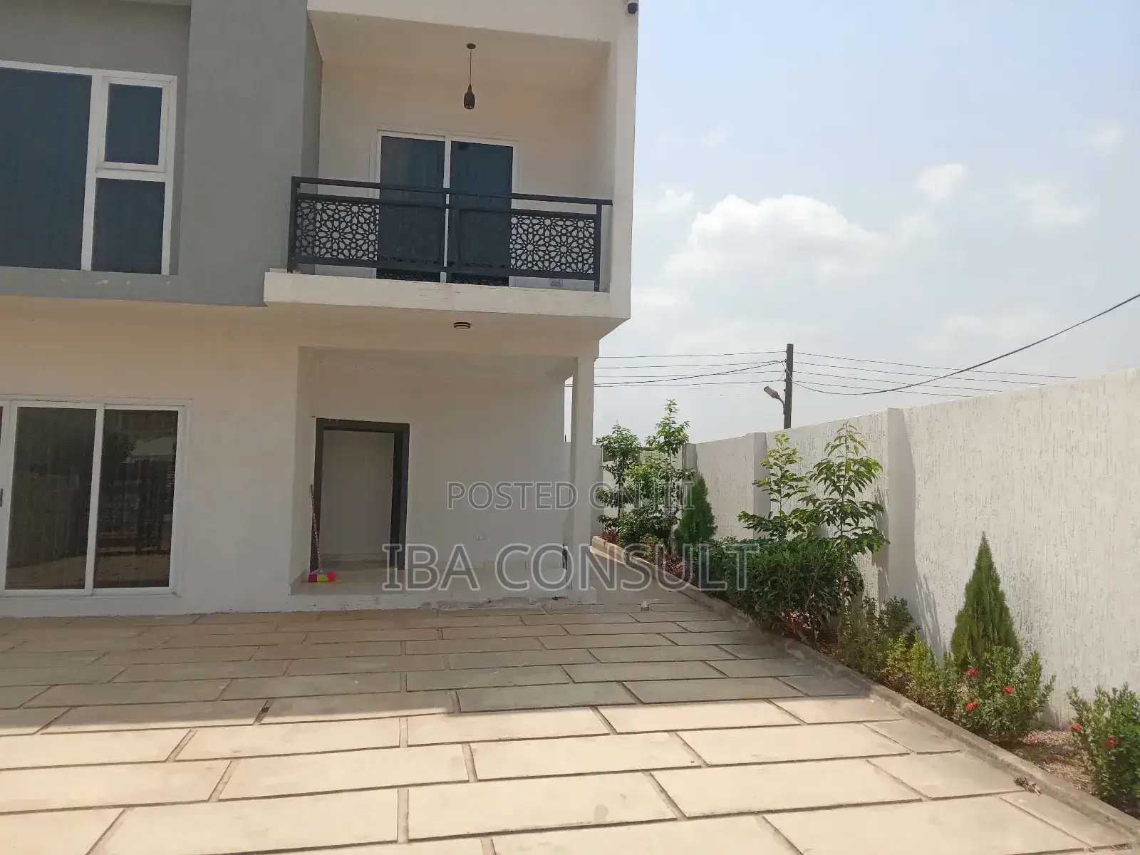 4bdrm House in Amrahia, Adenta for sale