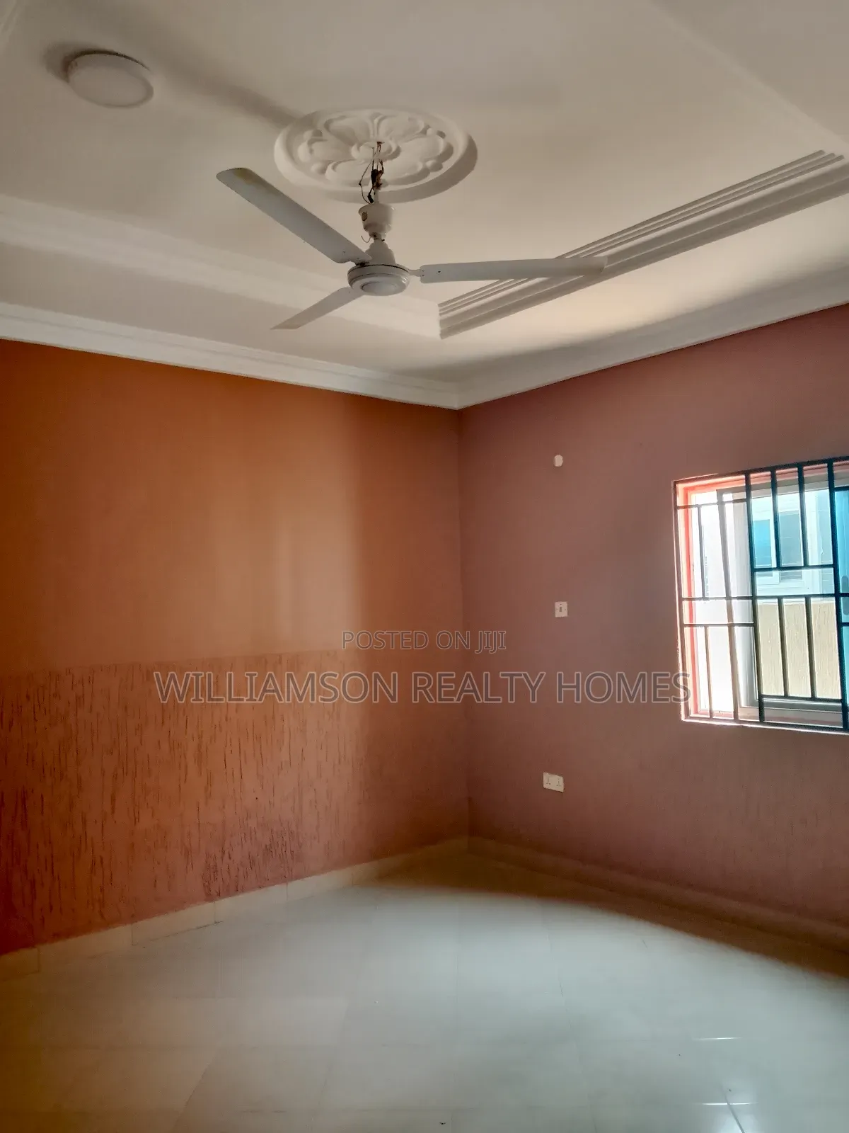 3bdrm House in Community 18 Area, Spintex for rent