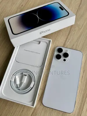 Photo - Apple iPhone 14 Pro Max 128 GB Silver