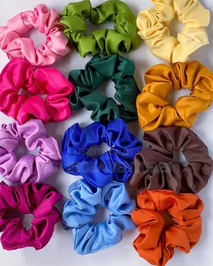 Cute 5 Pieces Scrunchies Hair Accessories
