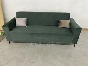 Quality 3in1 Sofa With Pillows