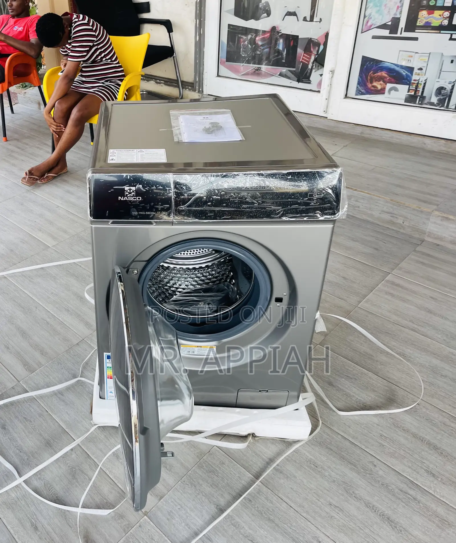 Effortless Cleaning Nasco 11kg Inverter Wash and Dry.