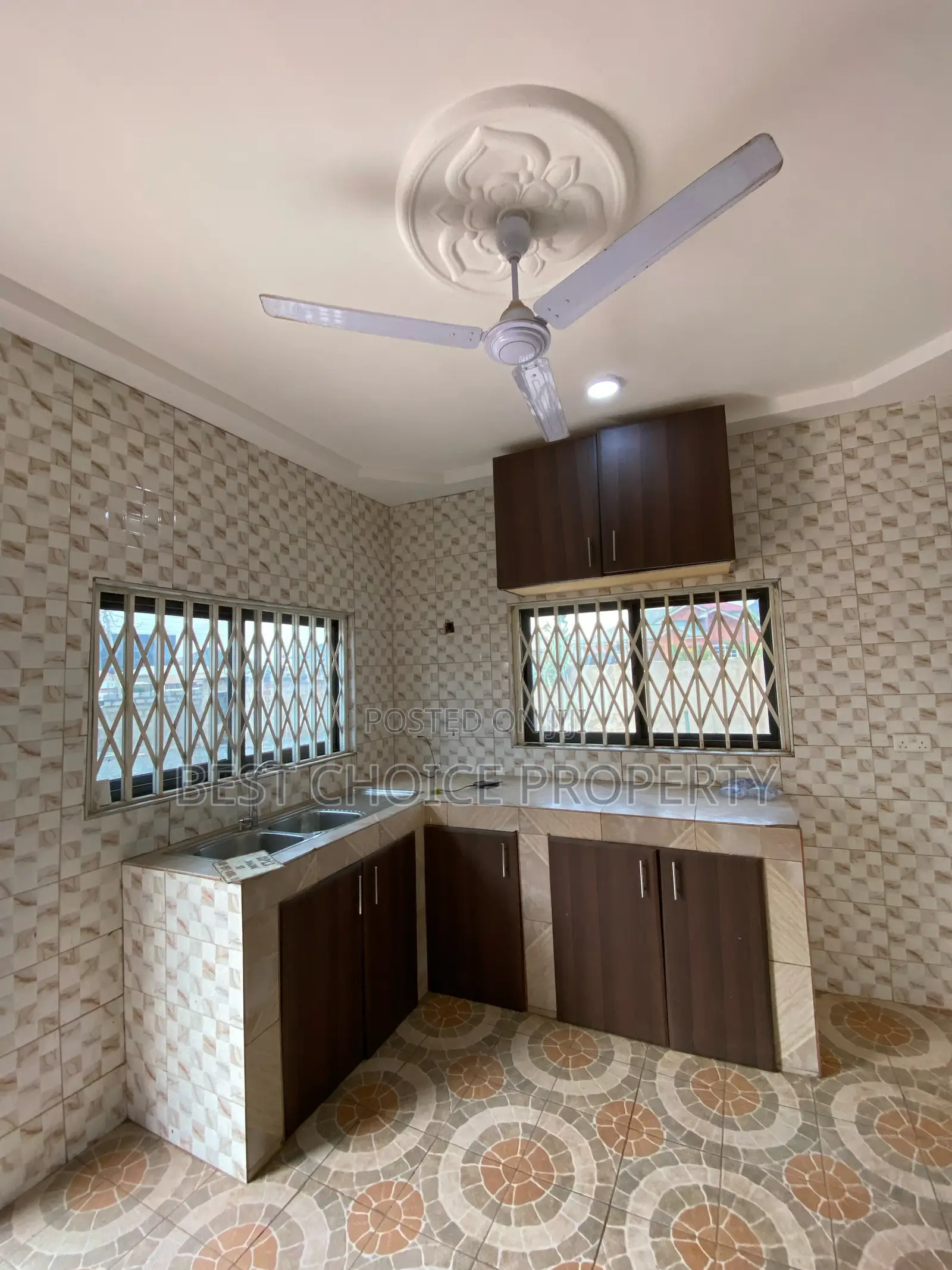 3bdrm Apartment in Adenta Commandos for rent