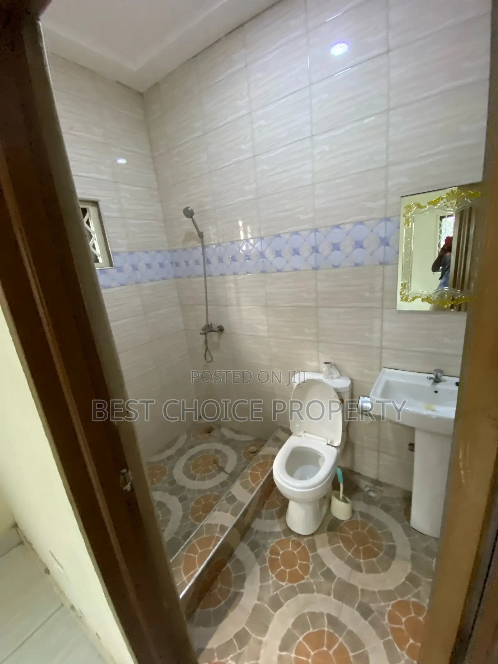 3bdrm Apartment in Adenta Commandos for rent
