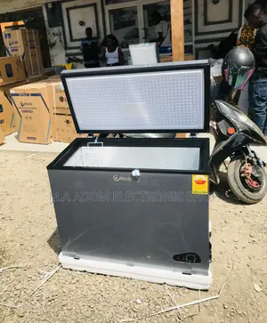 Extremely Chilling Pearl 250ltr Single Door Chest Freezer.