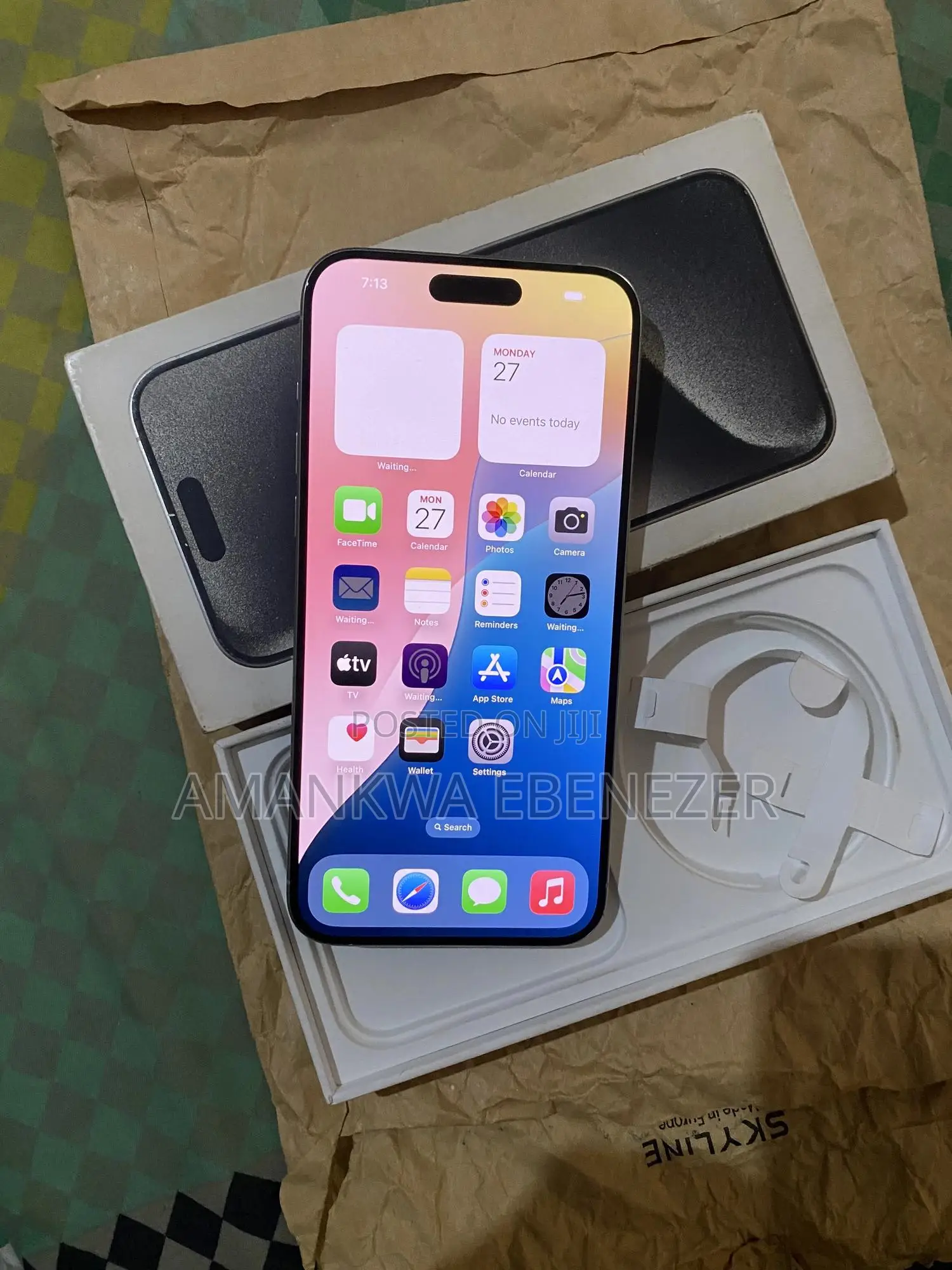 New Apple iPhone 15 Pro Max 256 GB White