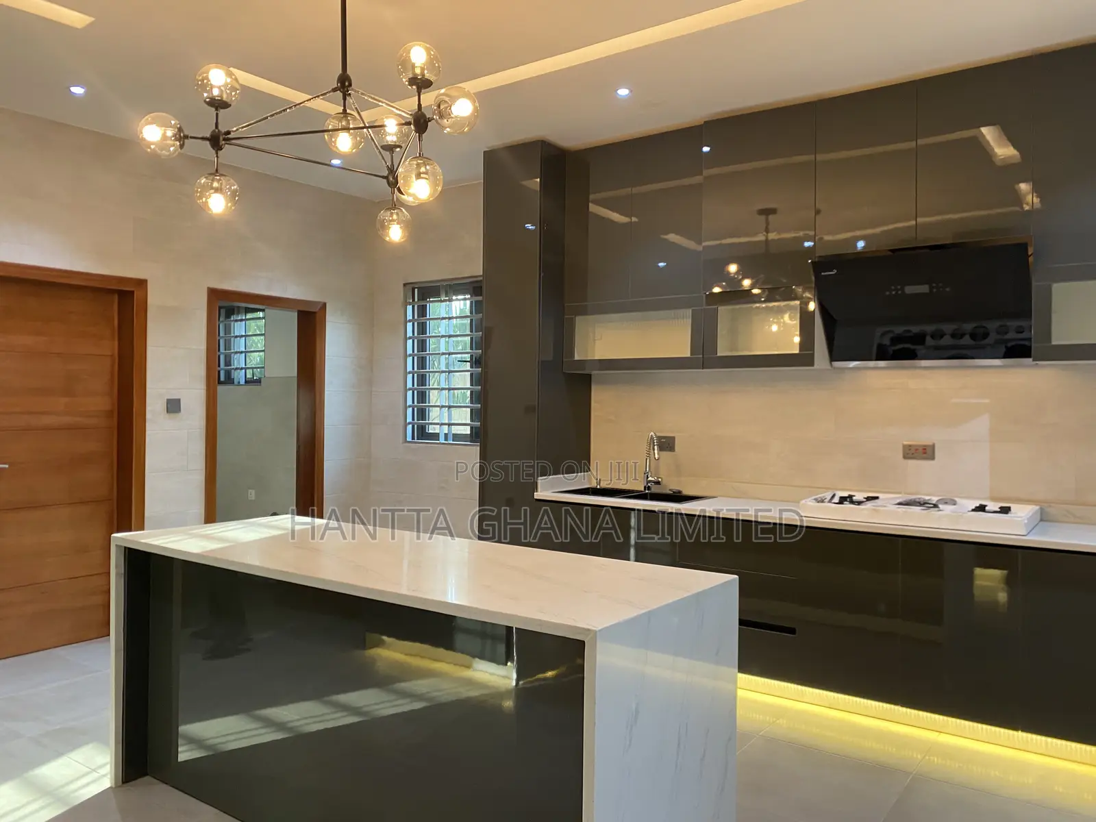 4bdrm House in Adenta, Barrier for sale