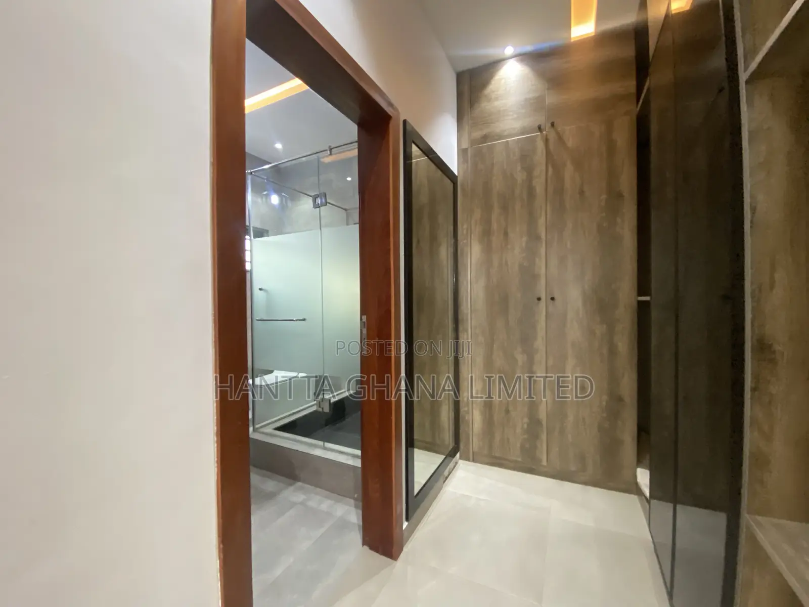 4bdrm House in Adenta, Barrier for sale
