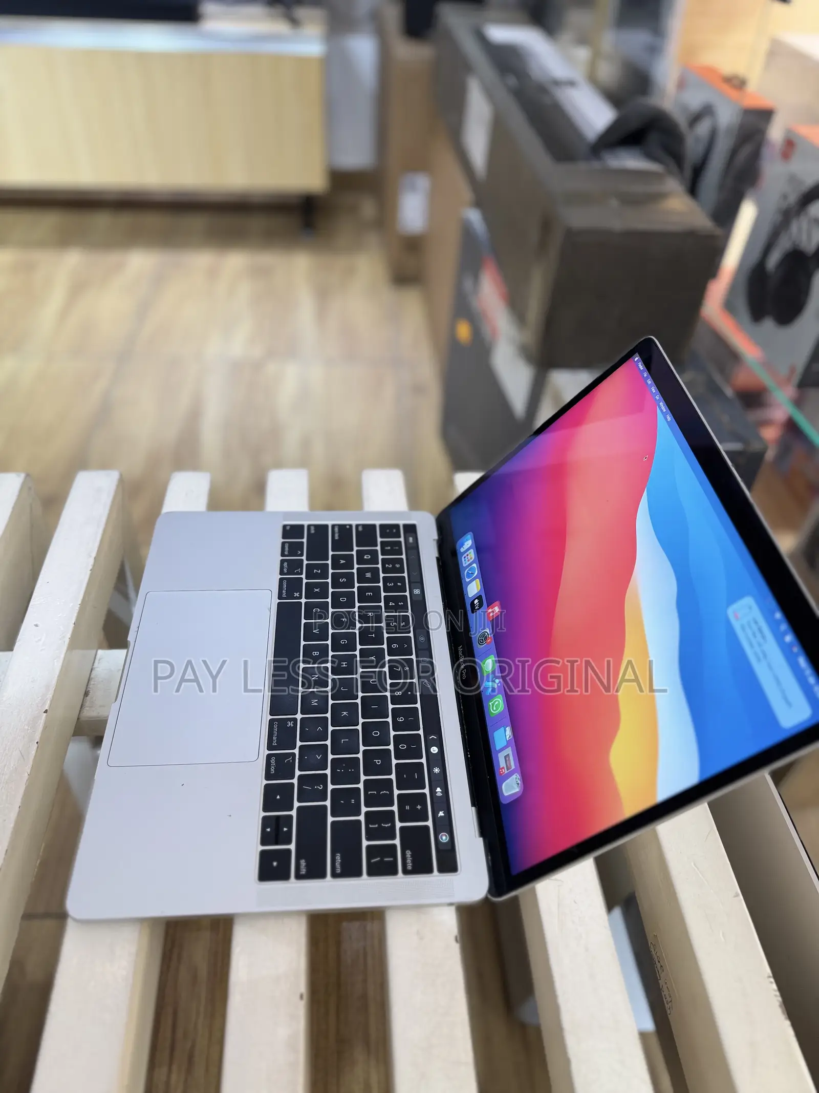 Laptop Apple MacBook Pro 2017 16GB Intel Core i5 SSD 512GB