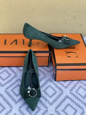 Ladies Shoe Size 38