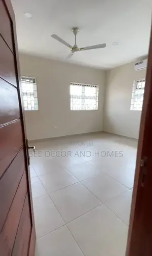 3bdrm House in Bee Decor & Homes, Adenta for sale