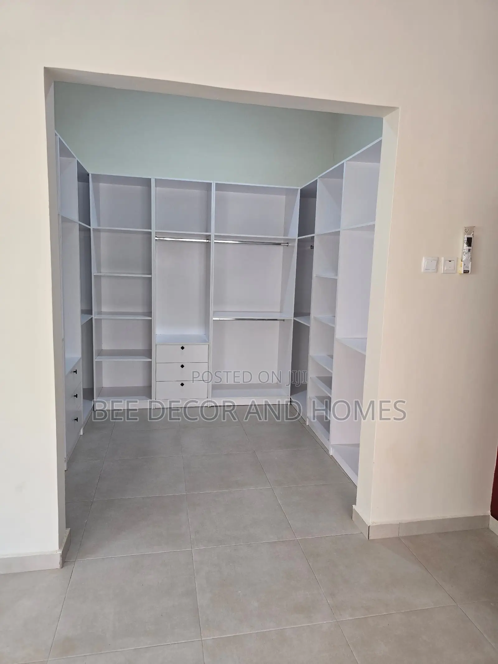 3bdrm House in Bee Decor & Homes, Adenta for sale