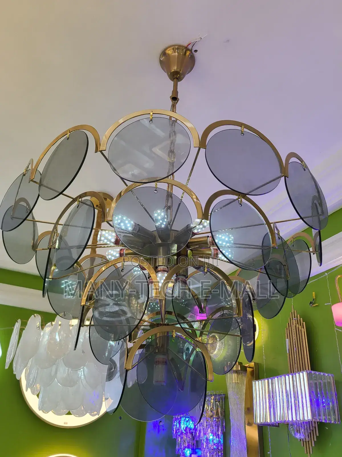 Luxurious Ceiling Chandelier Light. E14