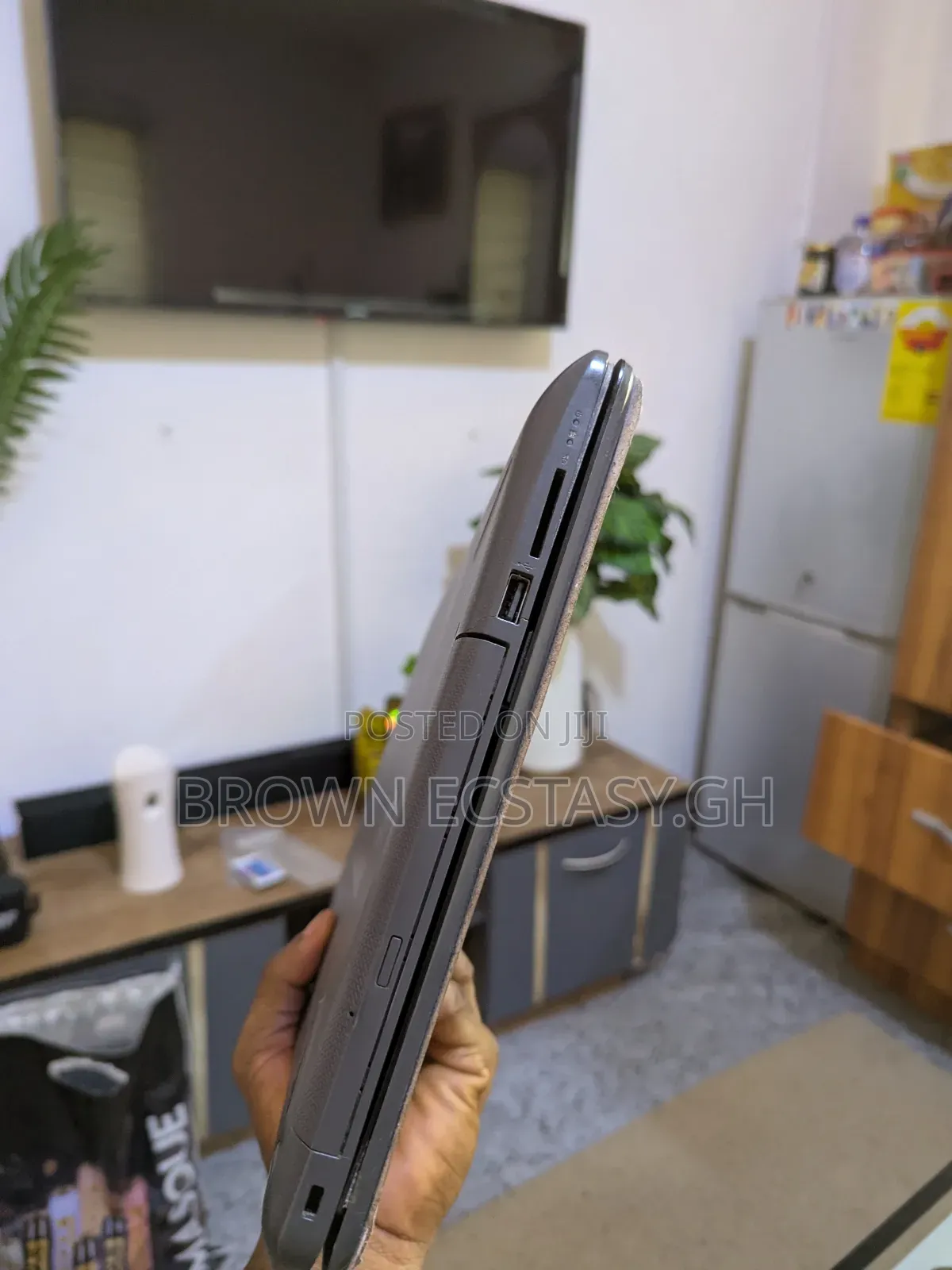 Laptop HP 14z 4GB Intel Core I3 HDD+SSD 512GB