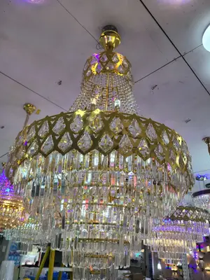 Zip Star Modern Crystal E14 Chandelier Light.
