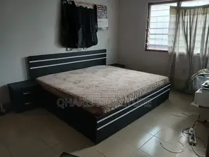Queen Size Bed With 2 Cabinets