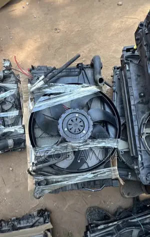 Mercedes Benz W203 C320 2005- Radiator