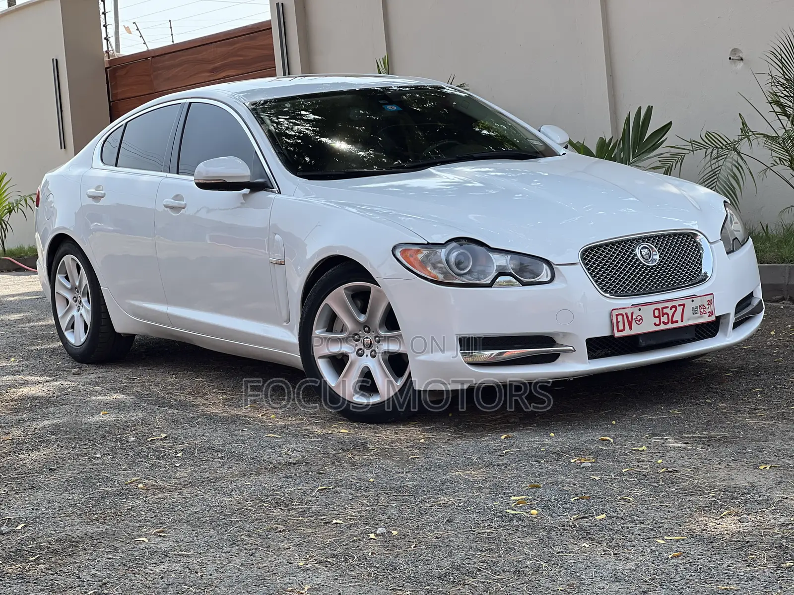 Jaguar XF 2012 White