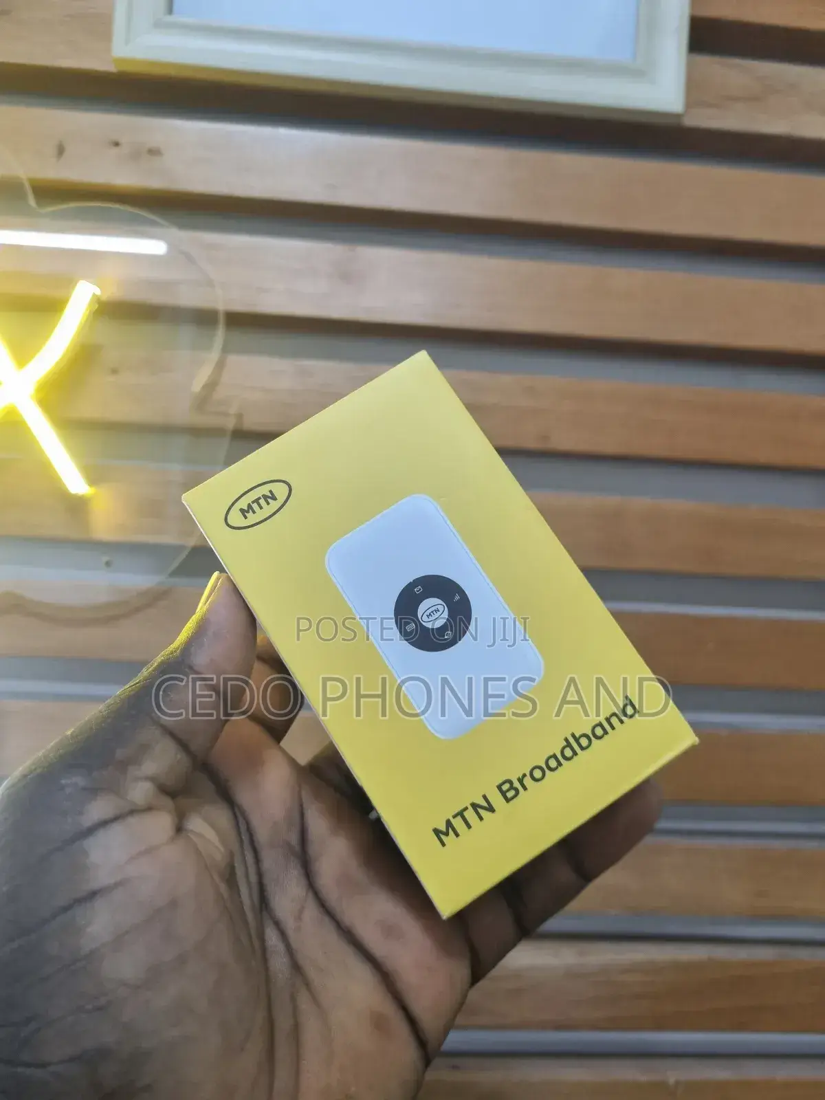 Uuniversal Pocket Mifi / MTN LTE CAT 4 BROADBAND