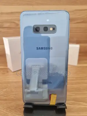 Samsung Galaxy S10e 128 GB Blue