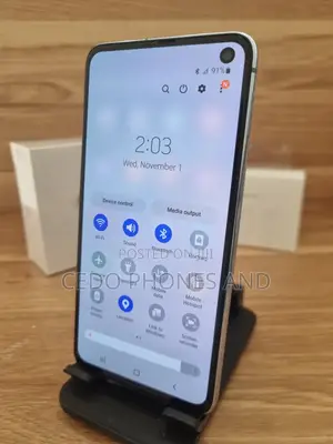 Samsung Galaxy S10e 128 GB Blue