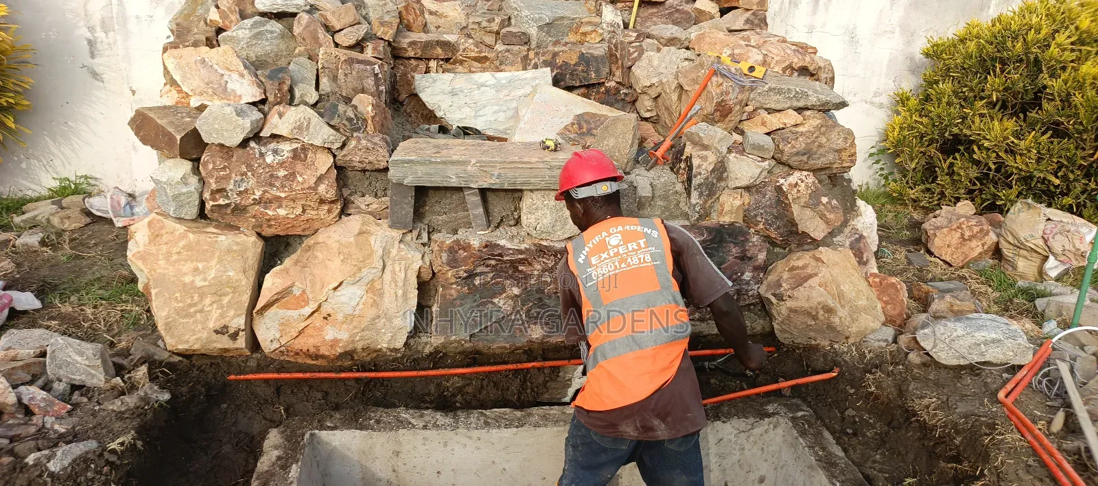 Labourers and Mason's Wanted