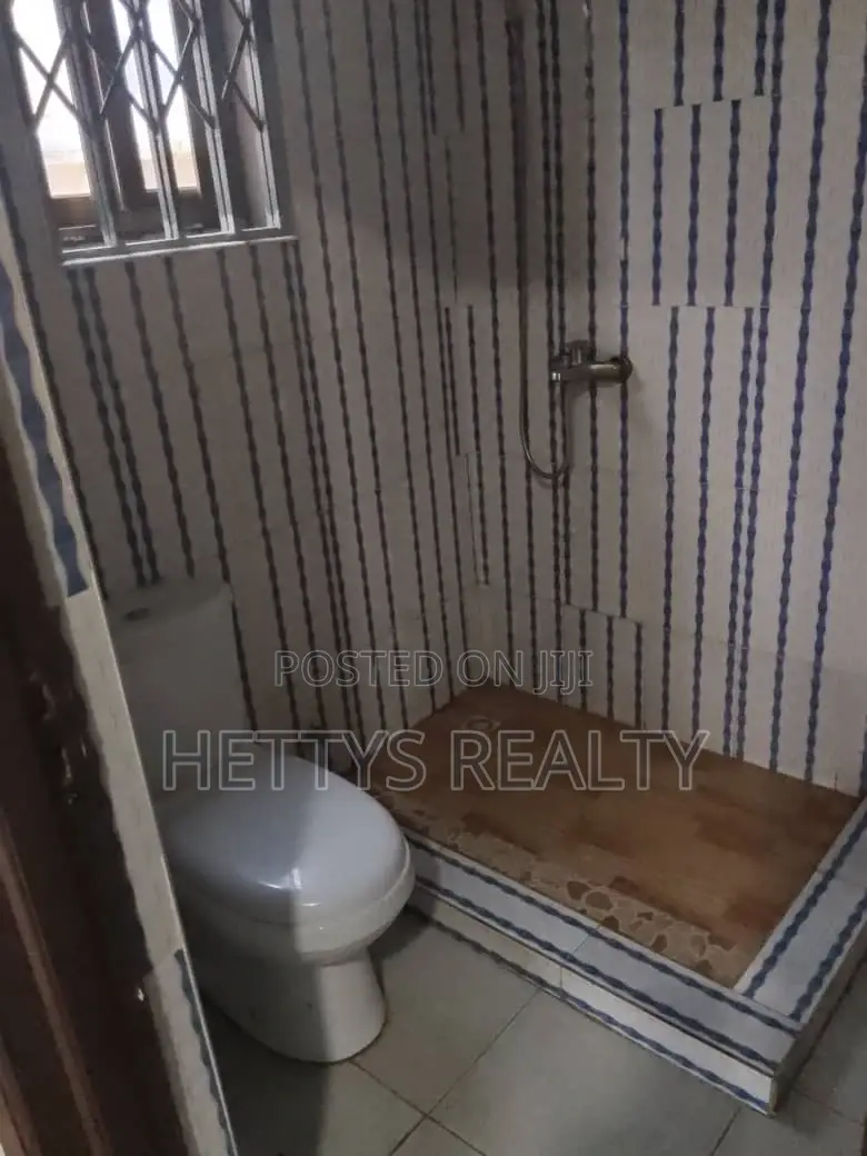 2bdrm House in Adenta for sale
