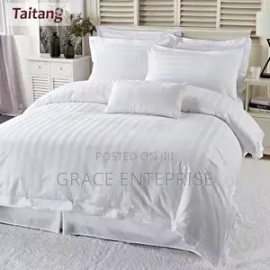 White Hotel Bedding Set in Luxury Form(2 Bedsheet,Pillowcase