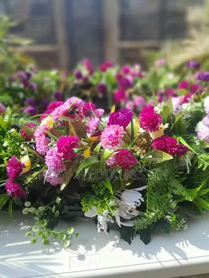 More Centre Pieces Are Available