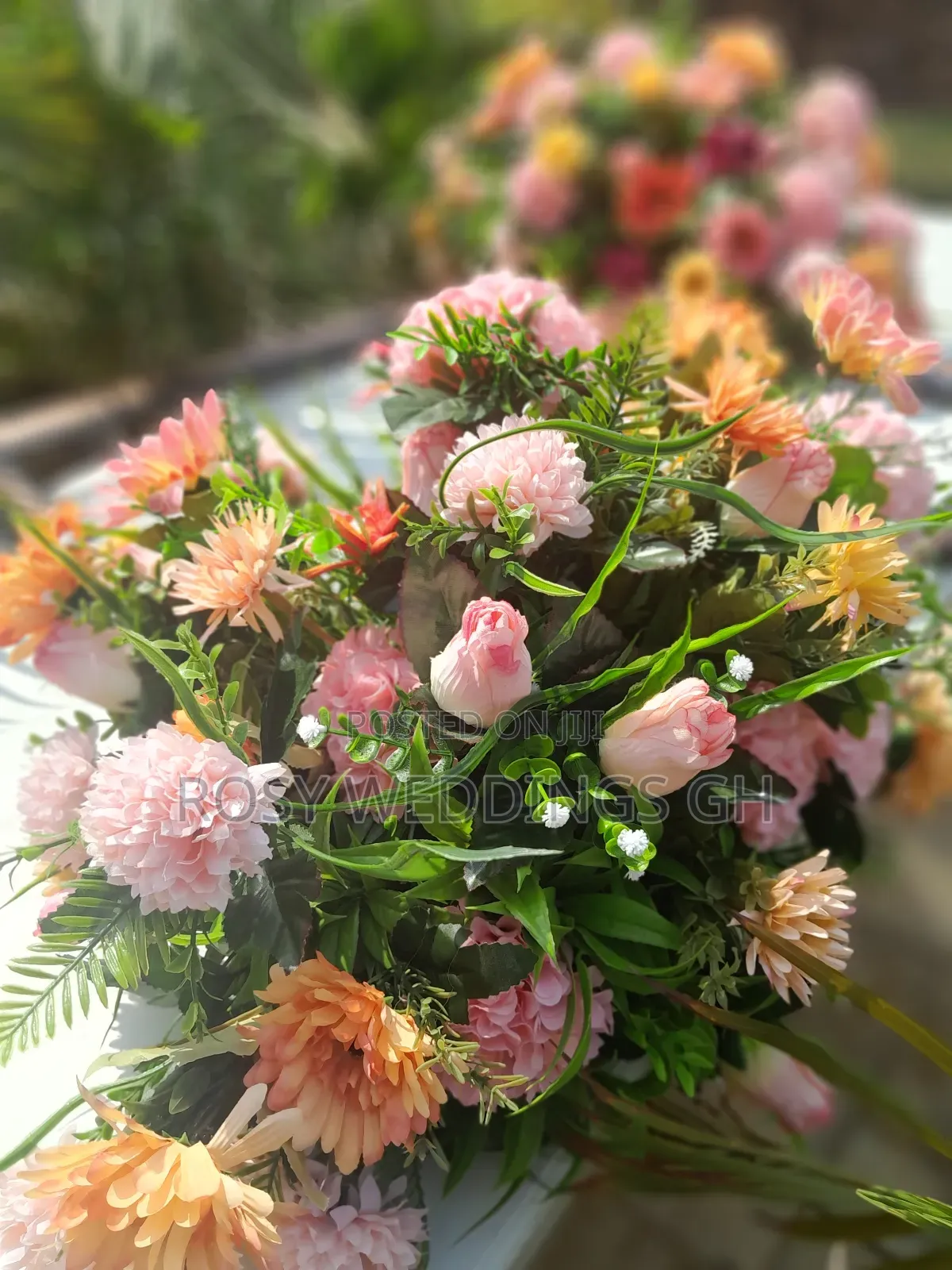 More Centre Pieces Are Available