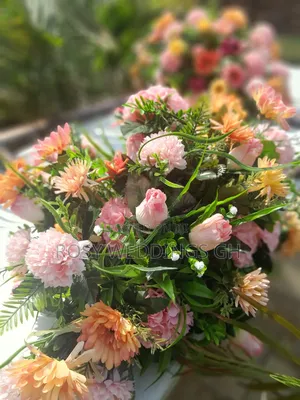 More Centre Pieces Are Available