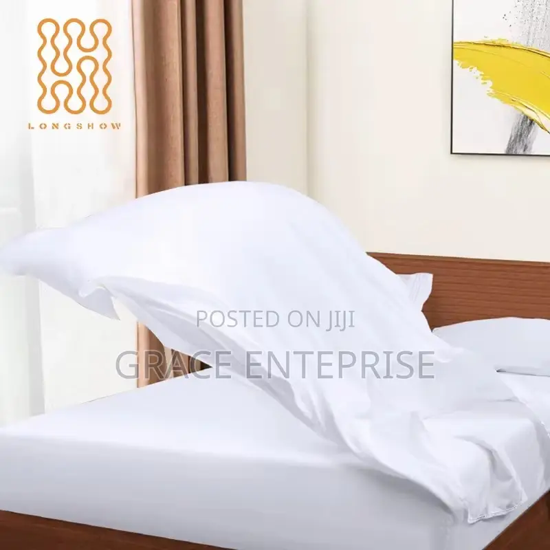 Super Quality and Unique 2 Bedsheets 4 Pillowcases for Hotel