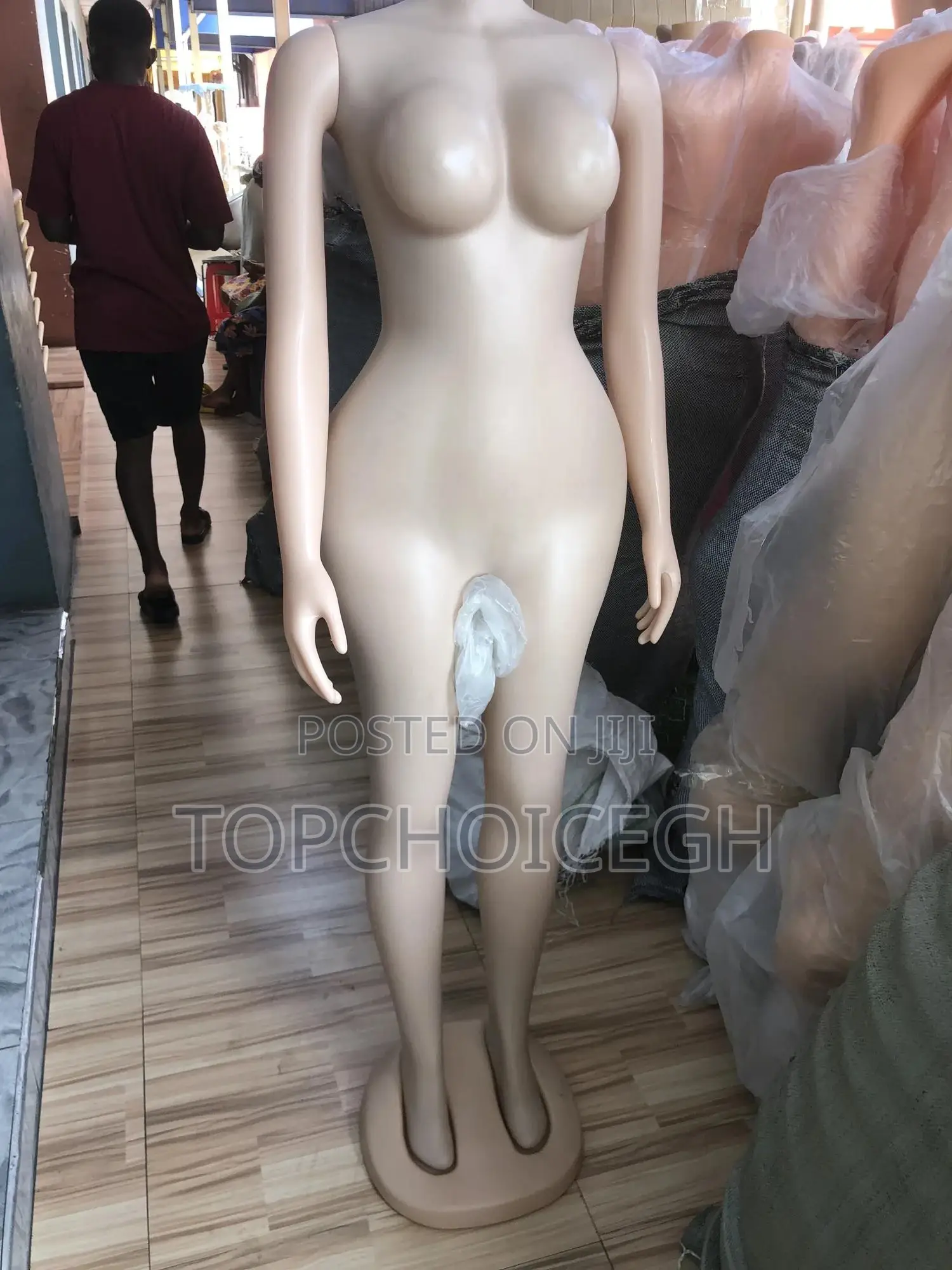 Mannequin/Dummy With Hands
